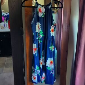 Floral summer dress with pockets